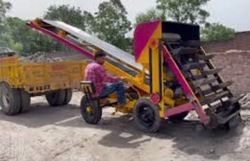 BAJRI LOADER MACHINE